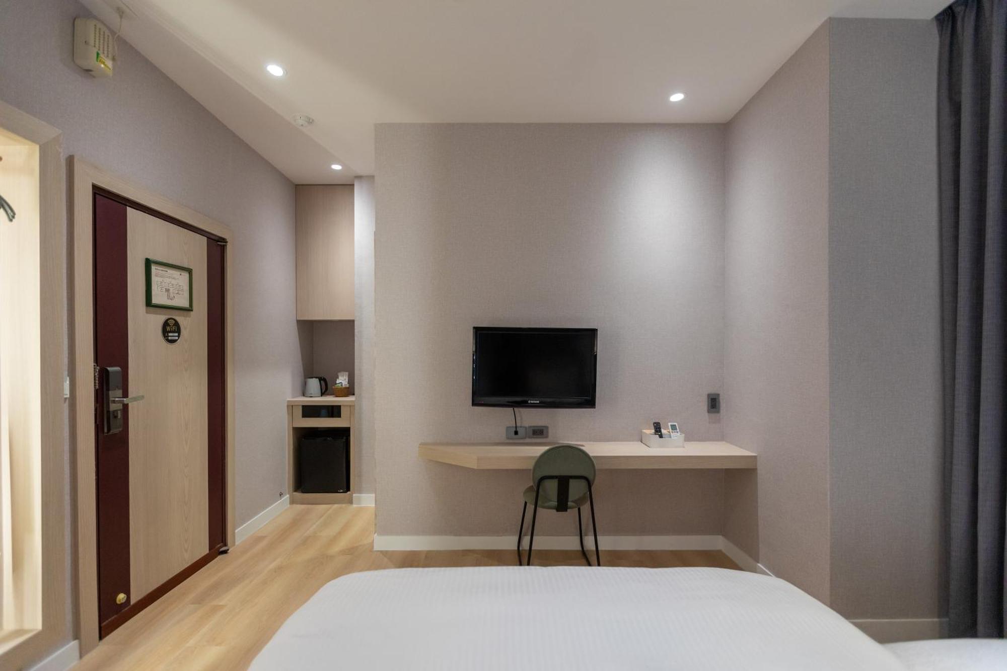 Fu Hsiang Hotel Yilan Habitación foto